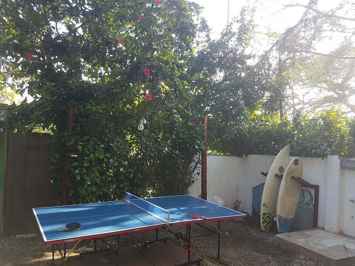 Hostal Moai Montañita Esterno foto